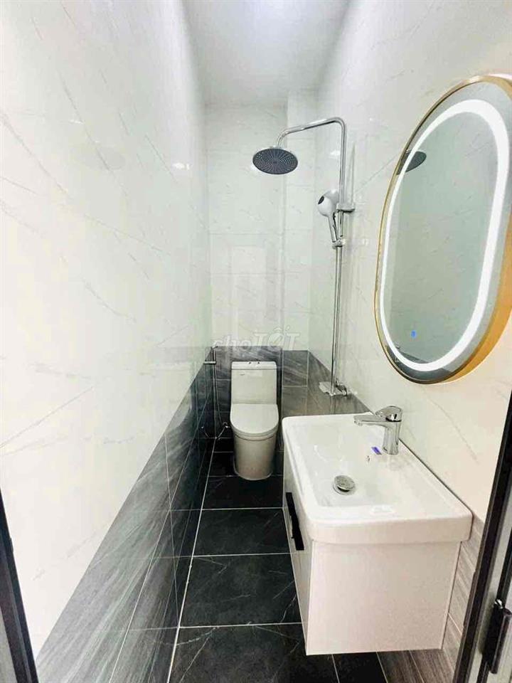 Bán nhà hẻm xe hơi Huỳnh Tấn Phát Q7