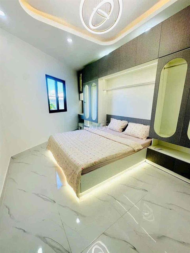 Bán nhà hẻm xe hơi Huỳnh Tấn Phát Q7
