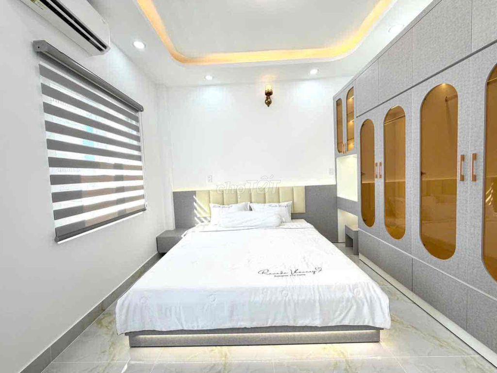 Bán nhà mặt tiền hẻm có sổ hồng Huỳnh Tấn Phát