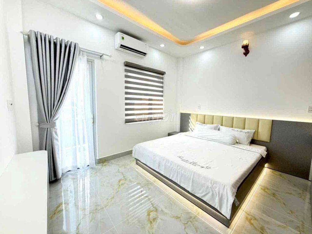 Bán nhà mặt tiền hẻm có sổ hồng Huỳnh Tấn Phát