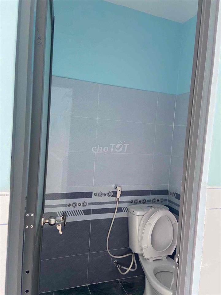 nhà 1 trệt 1 lầu  long hậu giáp nhà bè