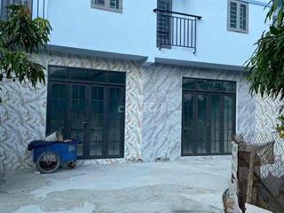 nhà 1 trệt 1 lầu  long hậu giáp nhà bè