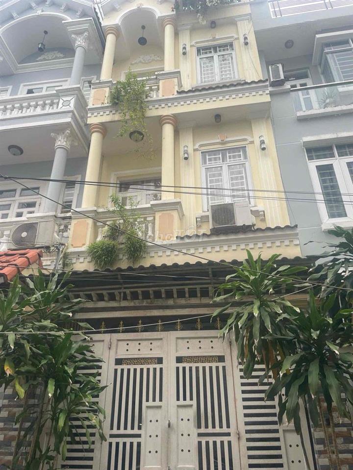 Cần bán nhà tại hẻm 108 Huỳnh Tấn Phát, xã Nhà Bè