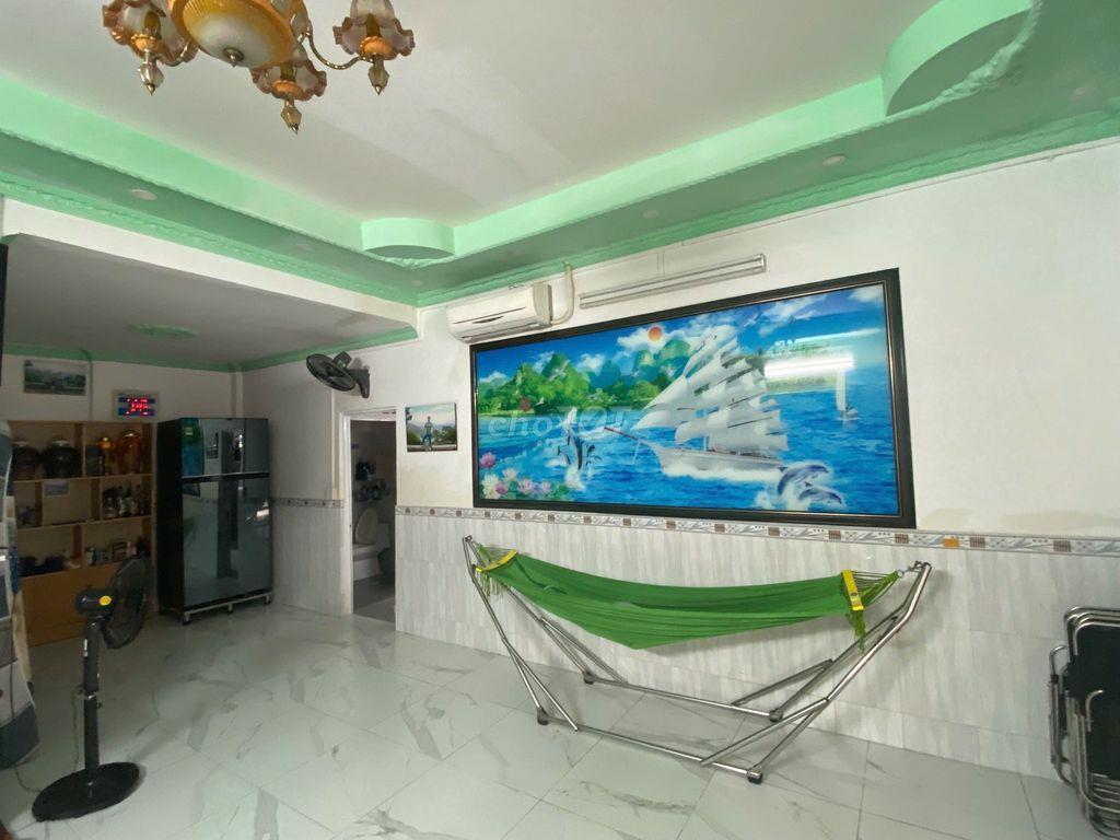 Gia đình đổi trung tâm thị trấn Nhà Bè sang trung tâm Phú Mỹ Hưng Q7