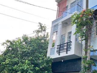 cần bán nhà mặt đường