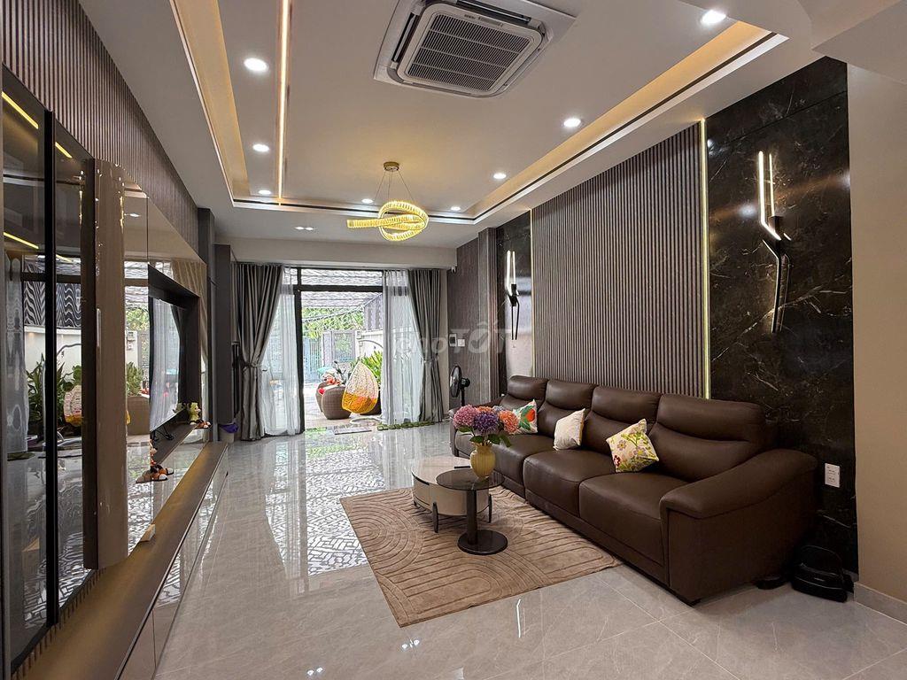 BÁN NHÀ MỚI 3 TẦNG CAO CẤP–HẺM XE HƠI 6M–CHỈ VÀI PHÚT ĐẾN PHÚ MỸ HƯNG