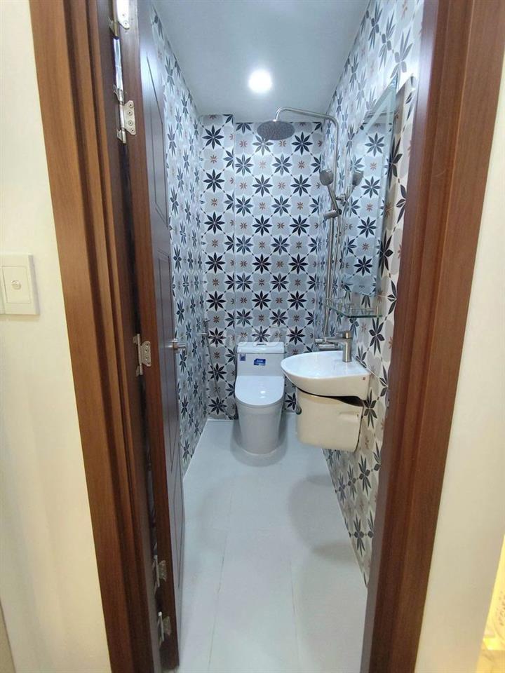 BÁN NHÀ 2 TẦNG  MỚI 100%  HẺM 39 LƯU TRỌNG LƯ, P. TÂN THUẬN, TP.HCM