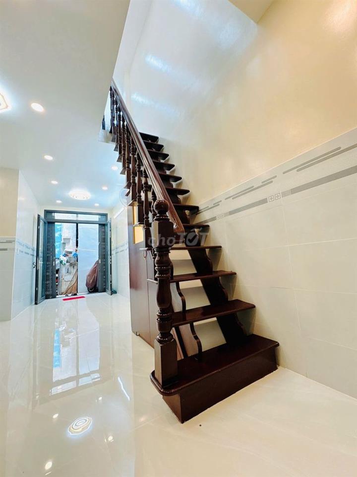 BÁN NHÀ 2 TẦNG  TÙNG THIỆN VƯƠNG, P.12, QUẬN 8