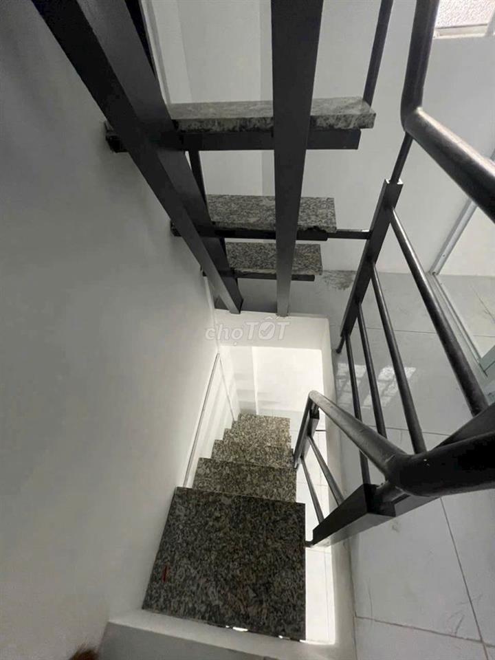 CHỈ 890 TRIỆU – CÓ NHÀ 4 TẦNG QUẬN 7 – HIẾM TRONG TẦM GIÁ