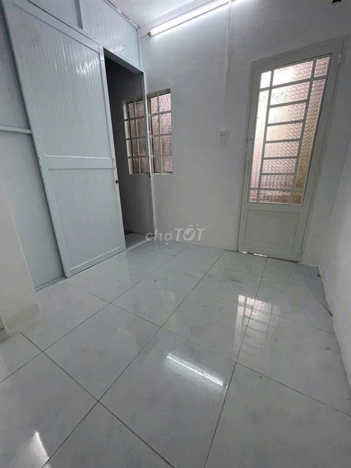 CHỈ 890 TRIỆU – CÓ NHÀ 4 TẦNG QUẬN 7 – HIẾM TRONG TẦM GIÁ