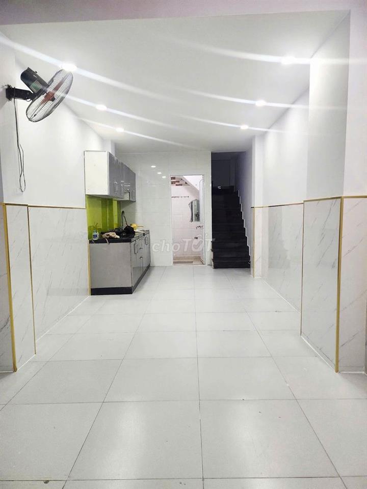 CẦN BÁN NHÀ HẺM TÂN VĨNH QUẬN 4