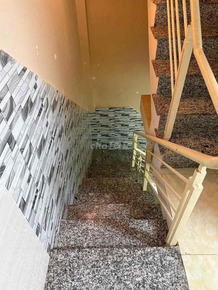 Bán nhà Hẻm 118 bùi văn ba quận 7