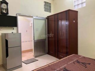 Cần cho thuê phòng hẻm 689 trần xuân soạn quận 7