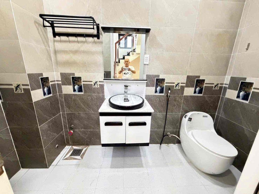 Bán nhà hẻm 1283 huỳnh tấn phát quận 7