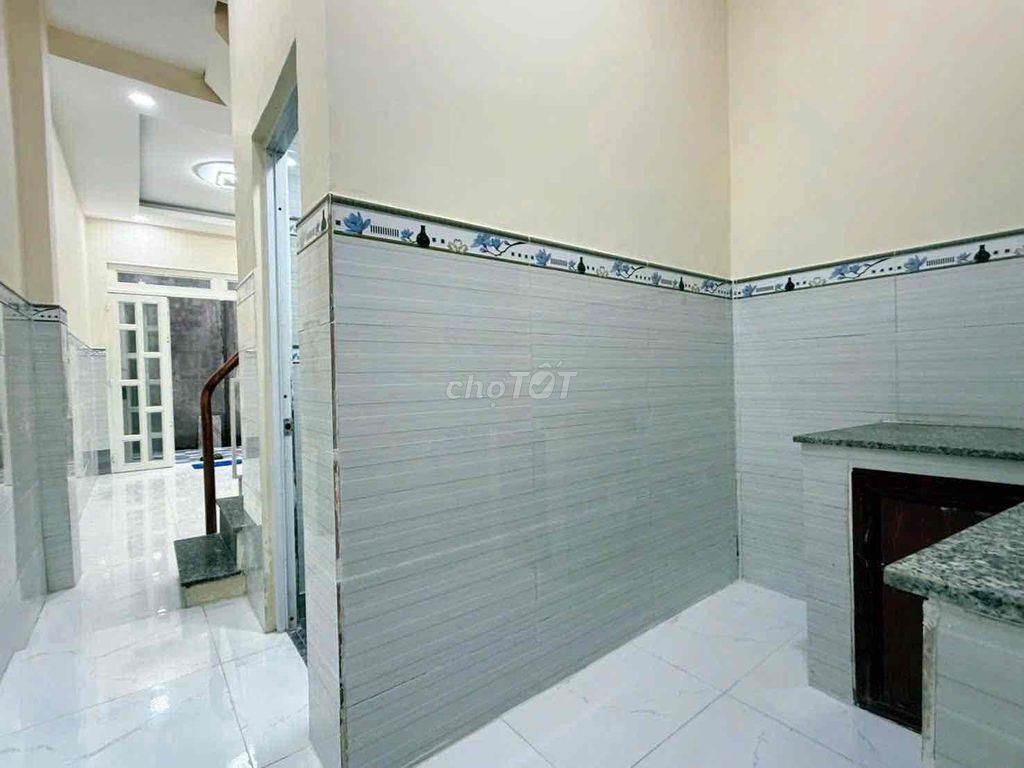Bán nhà hẻm 1206 huỳnh tấn phát
