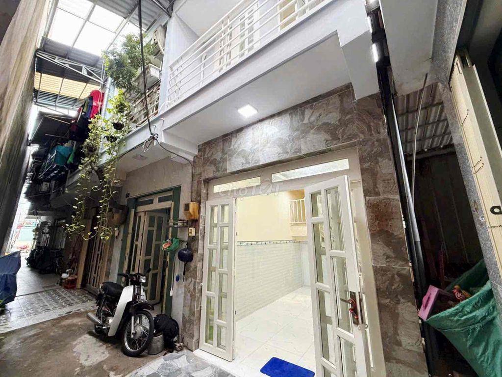Bán nhà hẻm 1206 huỳnh tấn phát