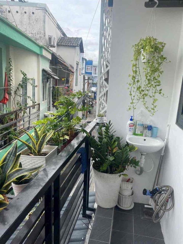 Bán nhà hẻm 1113 Huỳnh Tấn Phát