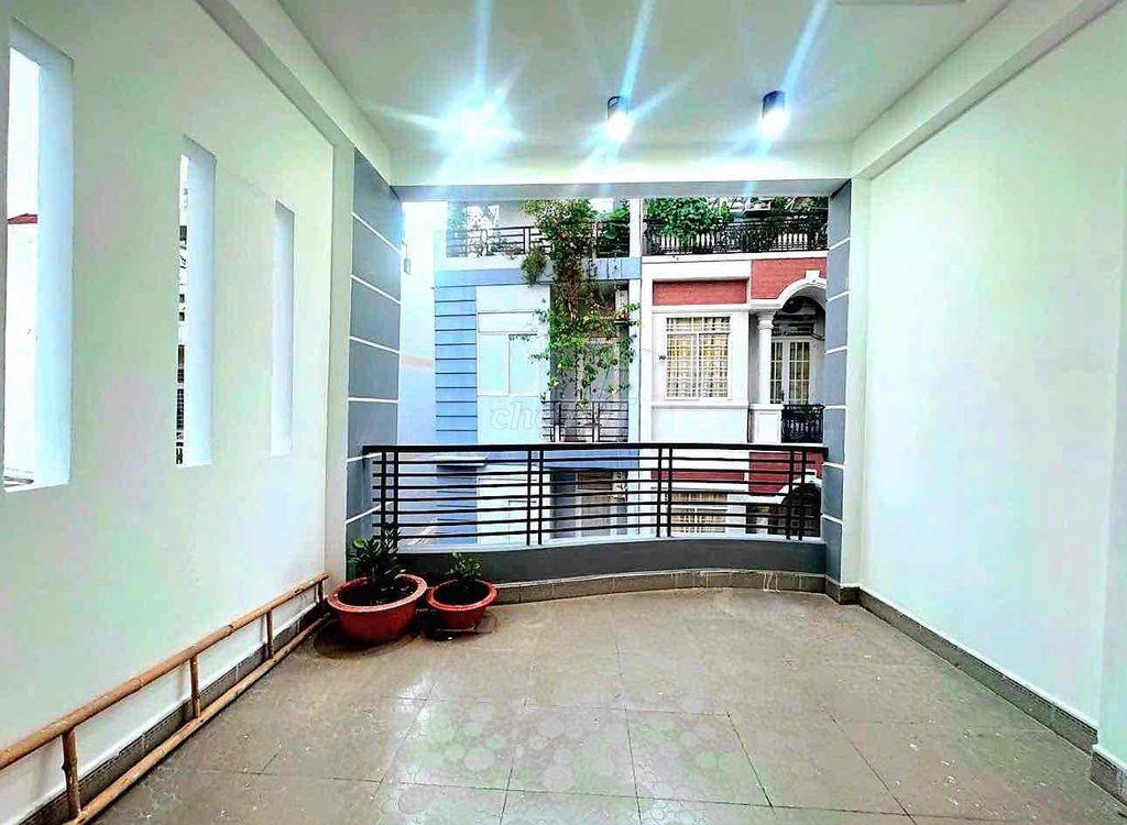 Bán nhà hẻm 1135 huỳnh tấn phát