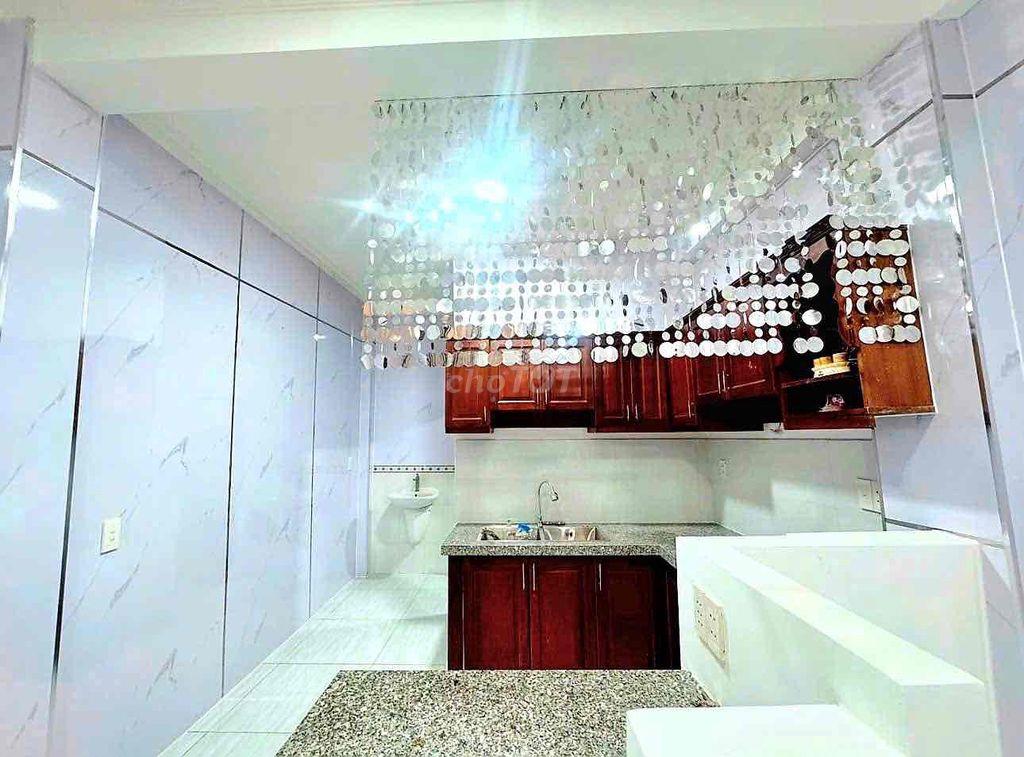 Bán nhà hẻm 1135 huỳnh tấn phát
