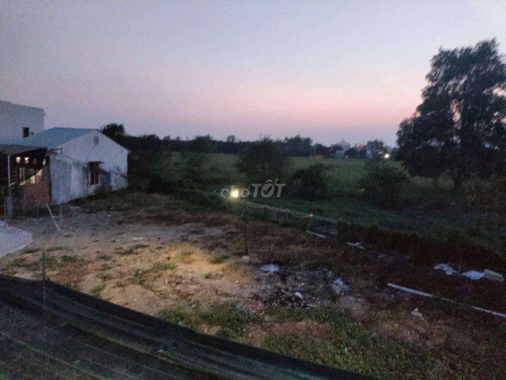 CHO THUÊ NHÀ 1040 LÊ VĂN LƯƠNG
