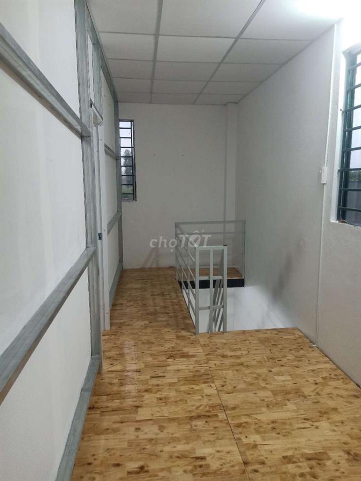 CHO THUÊ NHÀ 1040 LÊ VĂN LƯƠNG