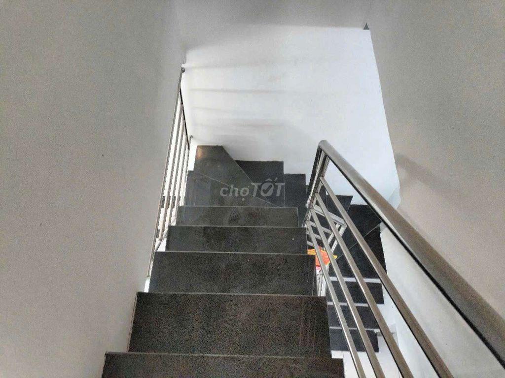 BÁN NHÀ LONG HẬU GIÁP NHÀ BÈ