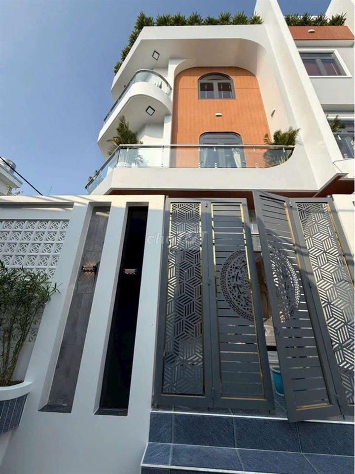 BÁN CĂN GÓC 4 TẦNG NGANG 7.5 X10M2 HUỲNH TẤN PHÁT NHÀ BÈ 