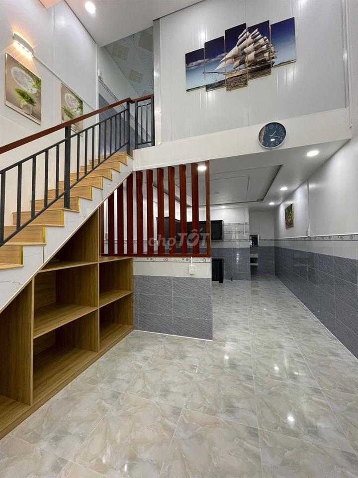 🏡 BÁN NHÀ 1 TRỆT 1 LỬNG ĐỐI DIỆN CÔNG VIÊN – LONG HẬU