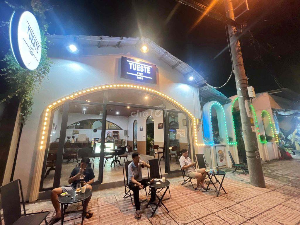 bán nhà  và đất mặt tiền lê văn lương