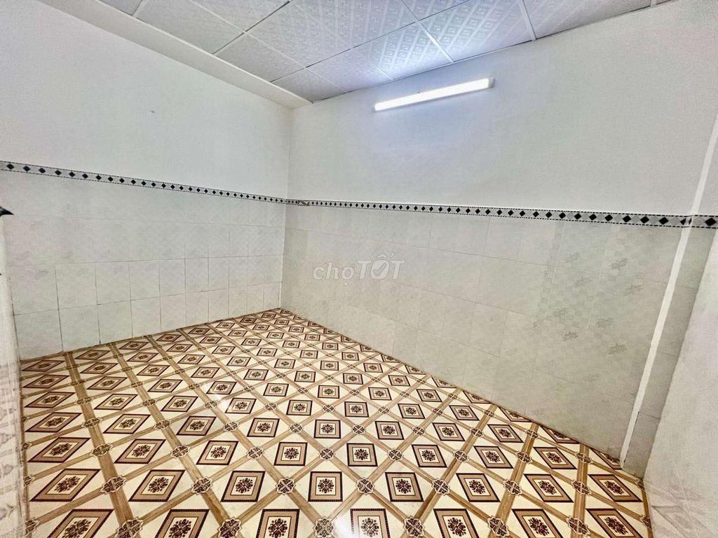 
Q7, Nhà mới ở ngay, Cạnh Phú Mỹ Hưng, Sân để xe rộng, KDC không ngập