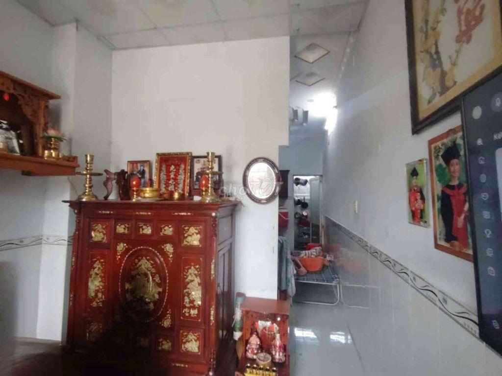 Nhà 3 tầng chính chủ ở giáp Nguyễn hữu Thọ Nhà bè