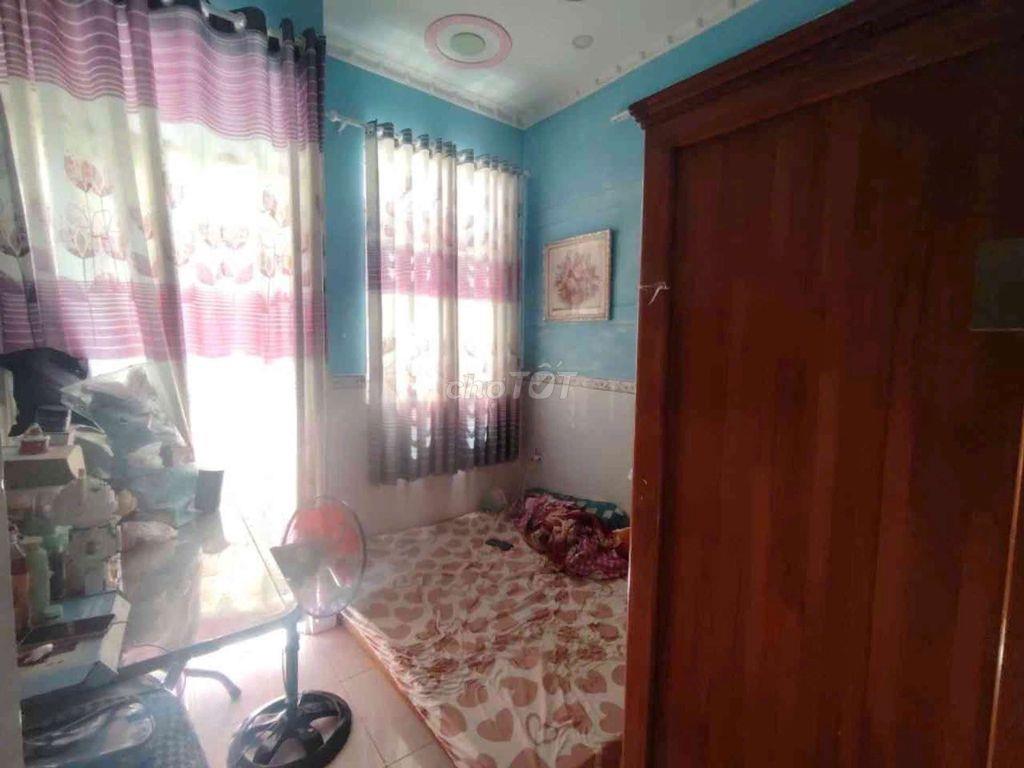 Nhà 3 tầng chính chủ ở giáp Nguyễn hữu Thọ Nhà bè