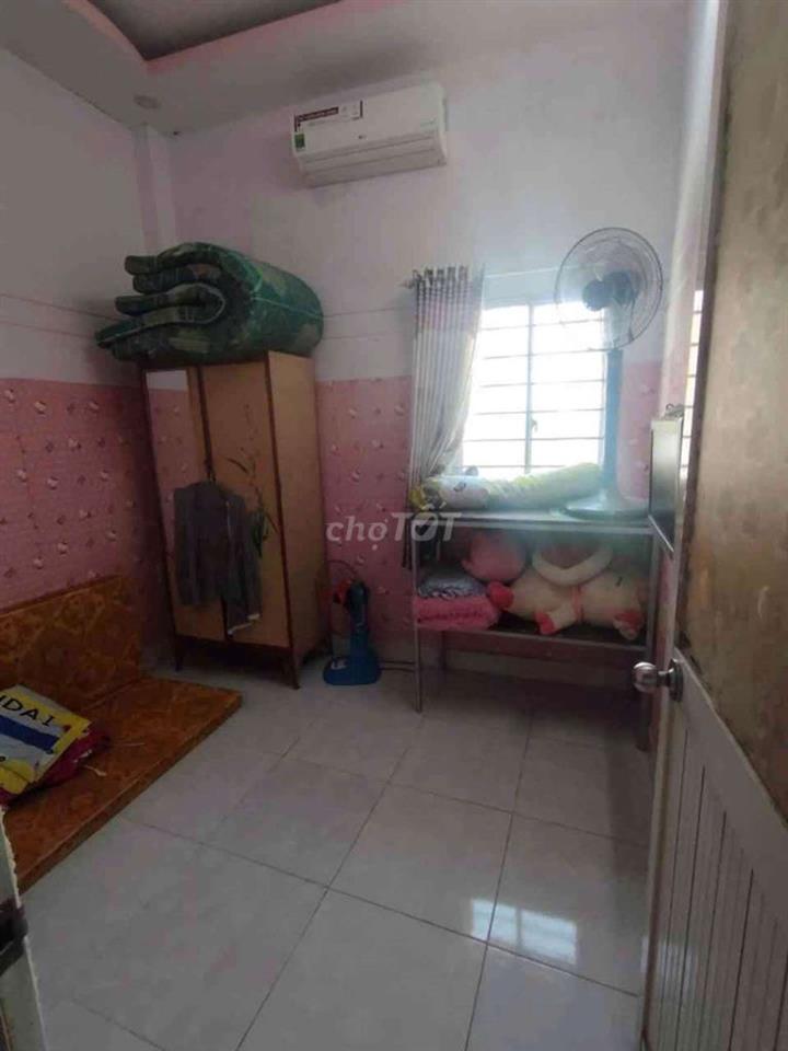 Nhà 3 tầng chính chủ ở giáp Nguyễn hữu Thọ Nhà bè