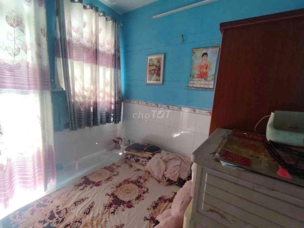 Nhà 3 tầng chính chủ ở giáp Nguyễn hữu Thọ Nhà bè