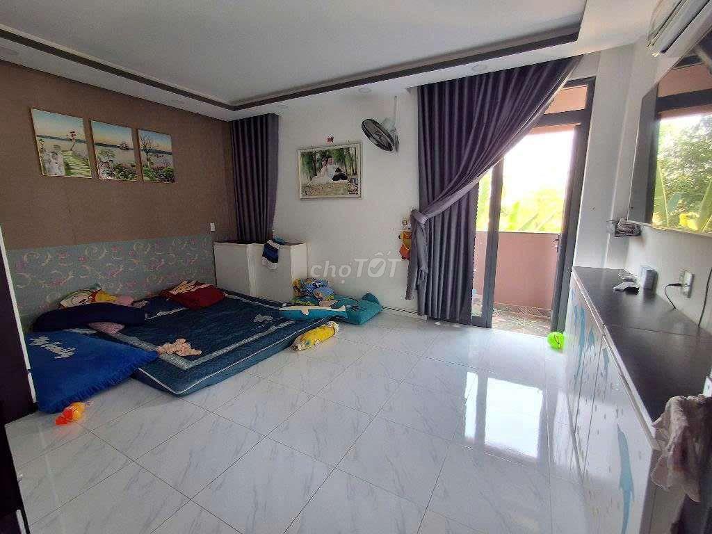 Nhà Ngang 8m2 cực kì hiếm ngay trung tâm ủy ban Nhà bè.