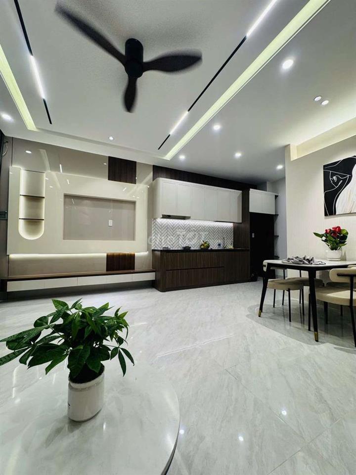 Nhà Q7, 35m2 thiết kế hiện đại Nhà mới dọn vào ở Liền. 