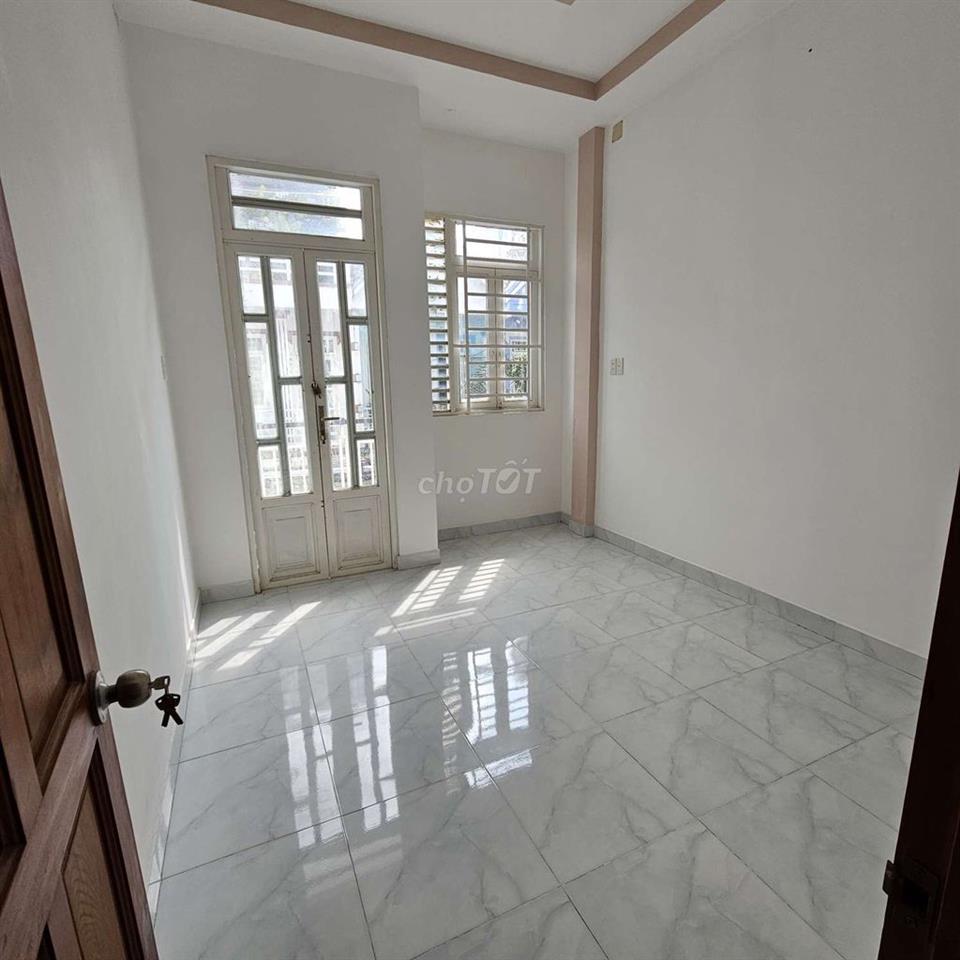 Nhà Phố 3,5 x 13,5 x 4 Tầng sang Tên Đường lê văn lương, phước kiển. 