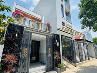 NHÀ 4 PHÒNG NGỦ NGAY UỶ BAN HUYỆN NHÀ BÈ SÂN XE HƠI.