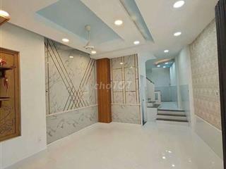 Nhà bán ngay trung tâm đường huỳnh tấn phát cạnh trường học  cấp 2