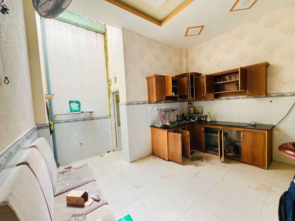 Nhà sổ sẵn công chứng sang tên nhà 3 tầng 4 phòng ngủ