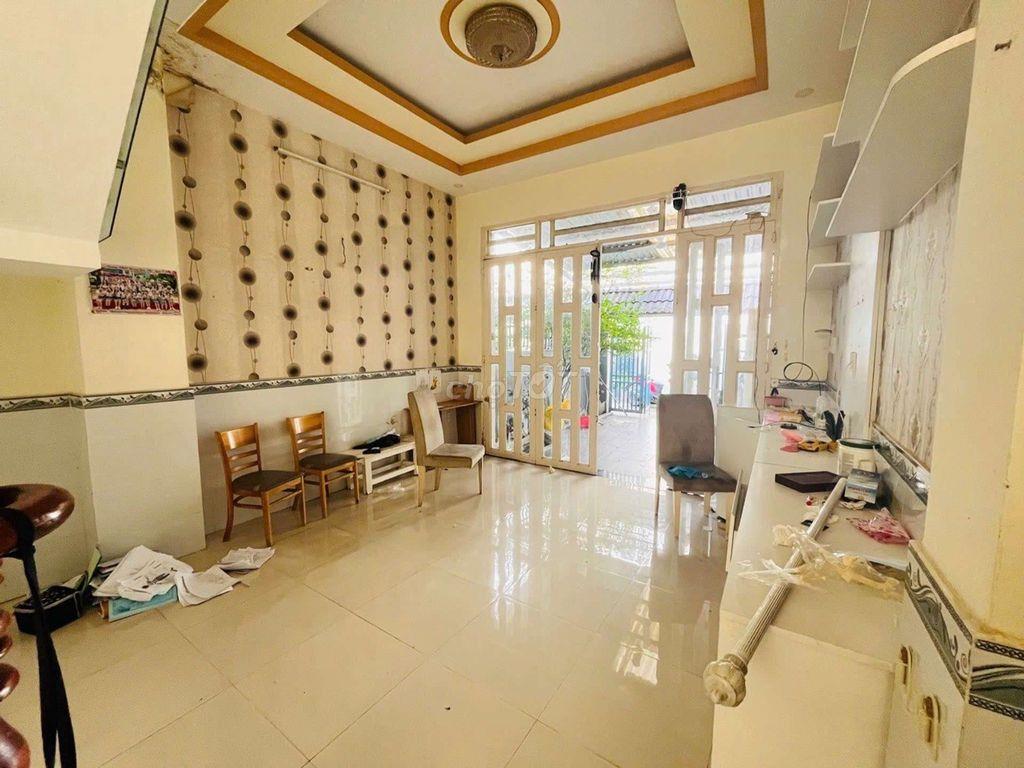 Nhà sổ sẵn công chứng sang tên nhà 3 tầng 4 phòng ngủ