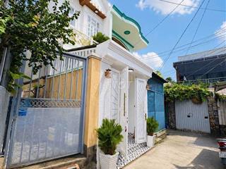 Nhà ngay đường dương cát lợi,sát quận 7 ,sổ sẵn công chứng sang tên.