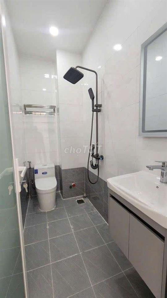 Nhà đường Dương cát lợi vị trí xe hơi thông thoáng giáp Q7.