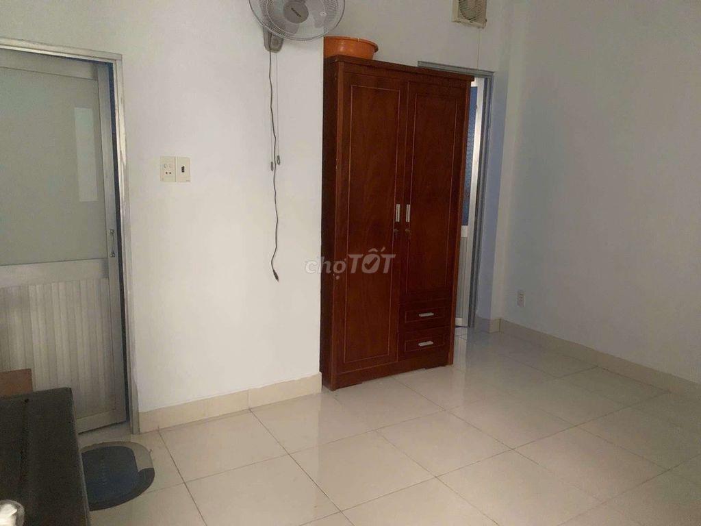Nhà sổ hồng riêng gần làng đại học phước kiển .