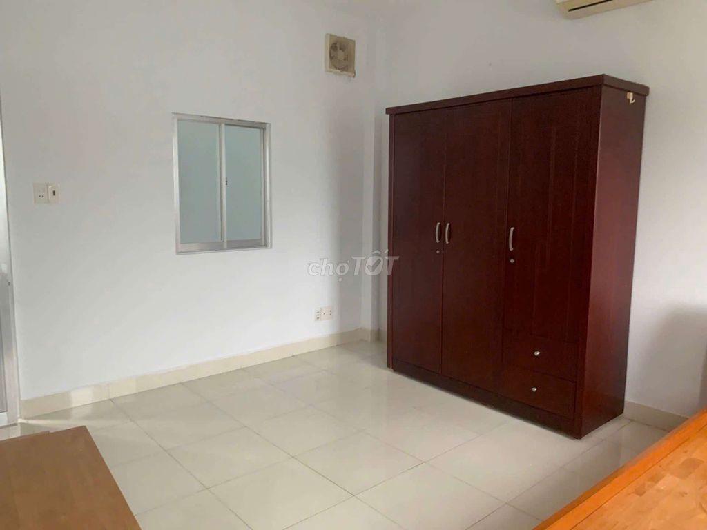 Nhà sổ hồng riêng gần làng đại học phước kiển .