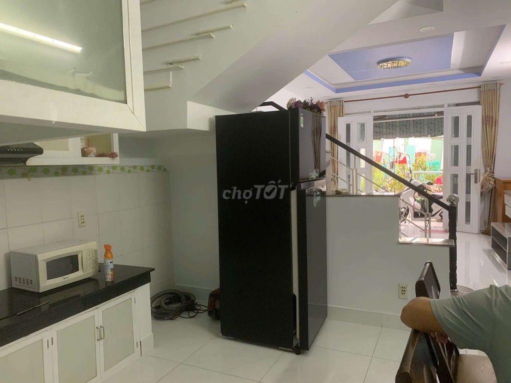 Nhà sổ hồng riêng gần làng đại học phước kiển .