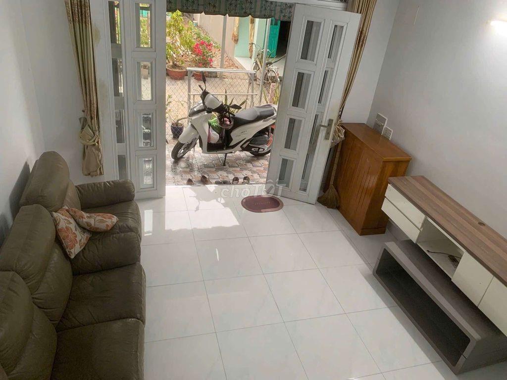 Nhà sổ hồng riêng gần làng đại học phước kiển .