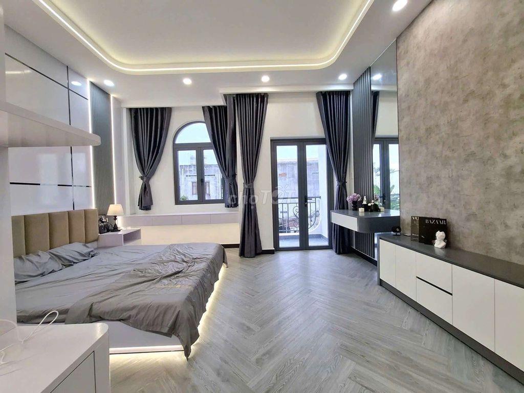 Bán Nhà đường Huỳnh Tấn phát giáp q7 hẻm xe hơi
