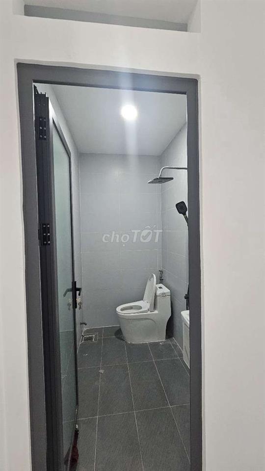 Nhà cấp 4 diện tích rộng hẻm 8m sổ hồng riêng 