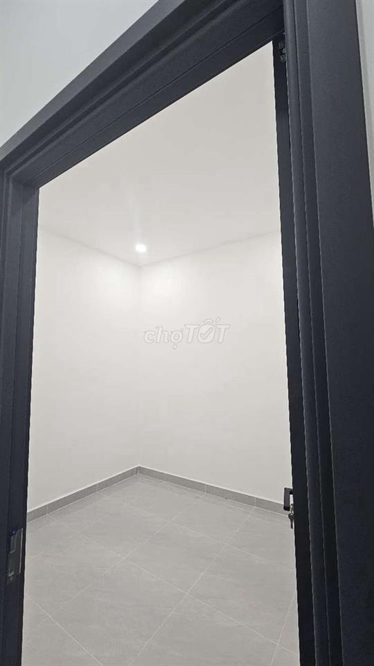 Nhà cấp 4 diện tích rộng hẻm 8m sổ hồng riêng 